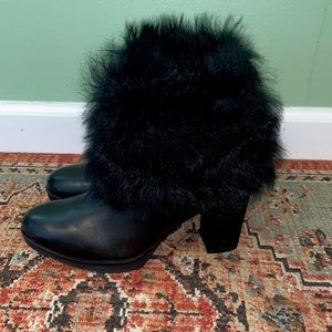Johnston and Murphy Womens furry boots